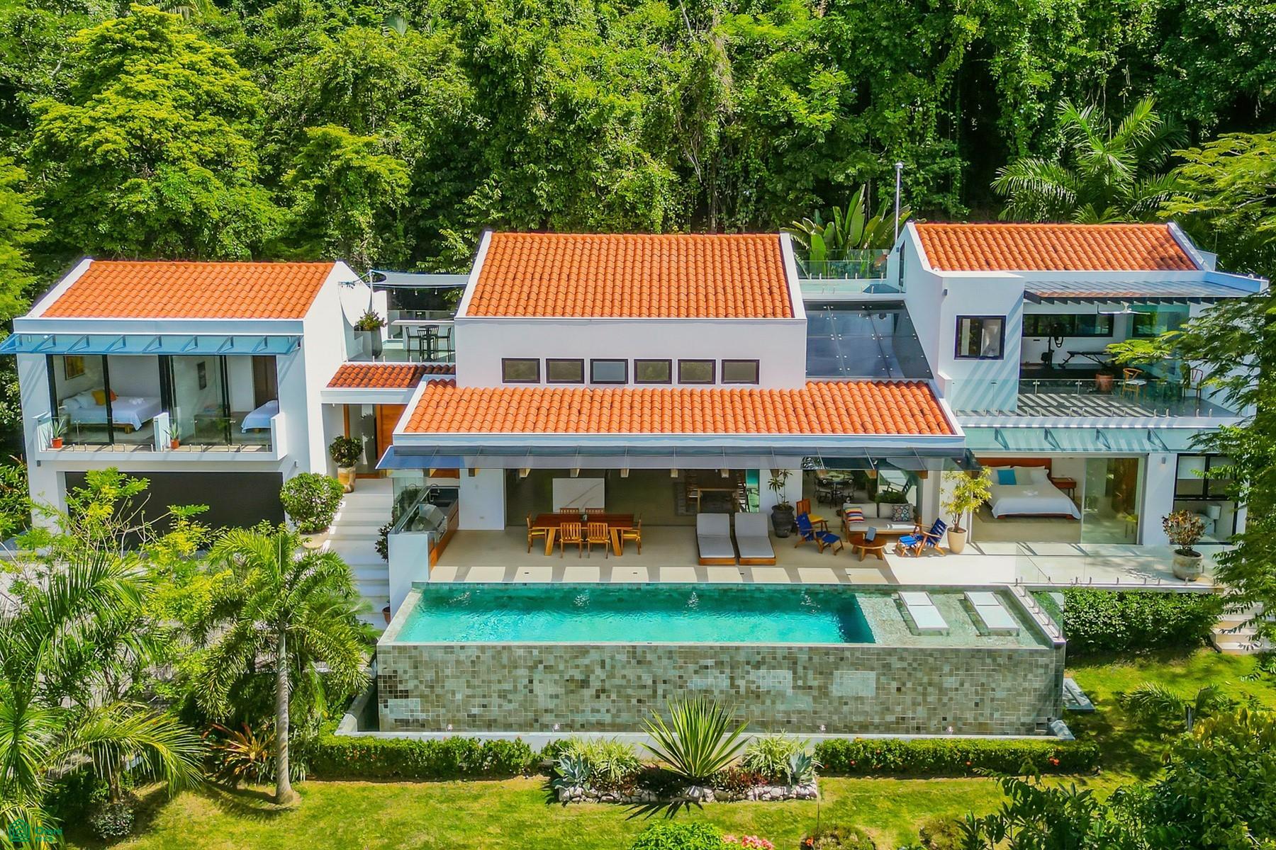Casa Imagina, residencia costera contemporánea